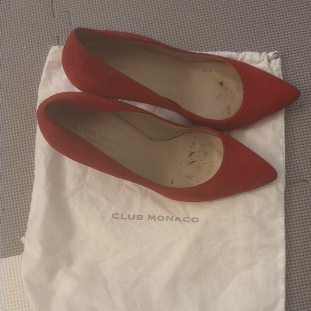 Club Monaco Red Elegant Suede pumps
